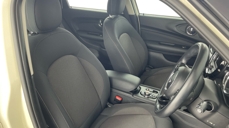 MINI Clubman 1.5 Cooper 6dr Petrol Estate